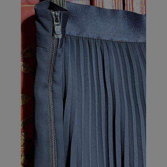 NWT Kobi Halpern Black Pleated Wide Leg Pants - L - Picture 3 of 4